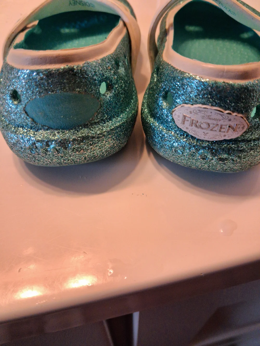 Crocs Keeley Disney Frozen Glitter Mary Jane Flats Size 5 Aqua Blue